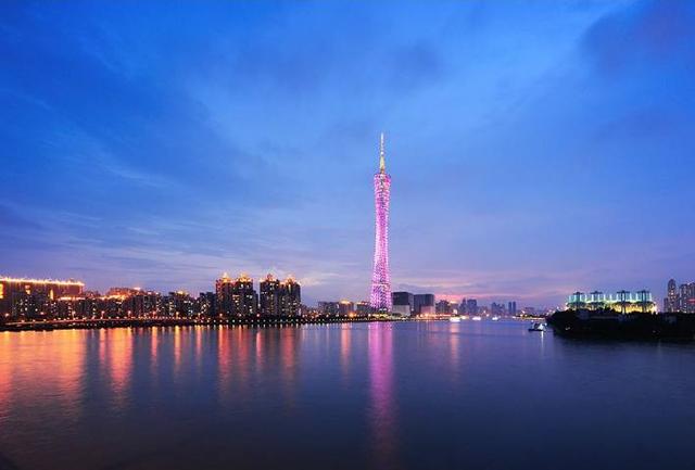 广东,向亲爱的听众朋友们致敬