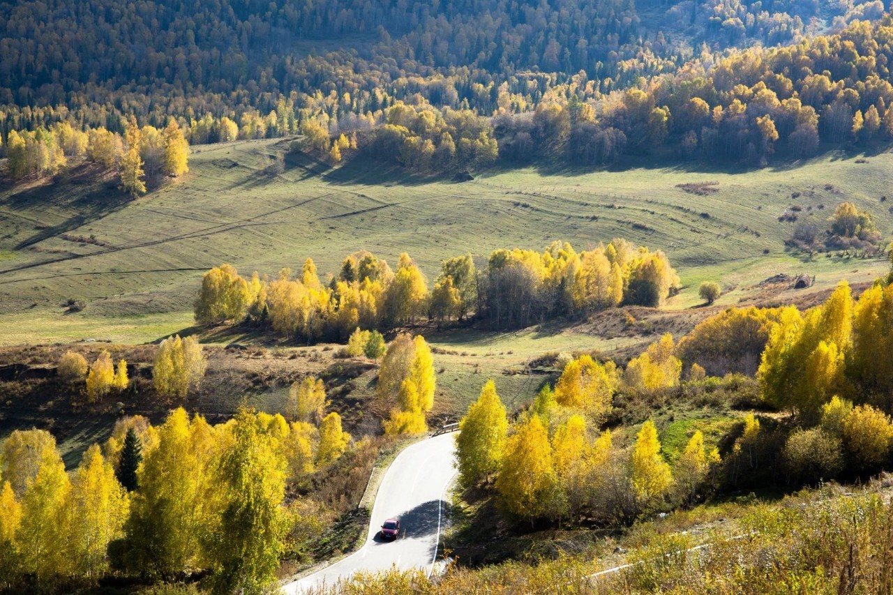多元文化交融的边疆明珠——新疆